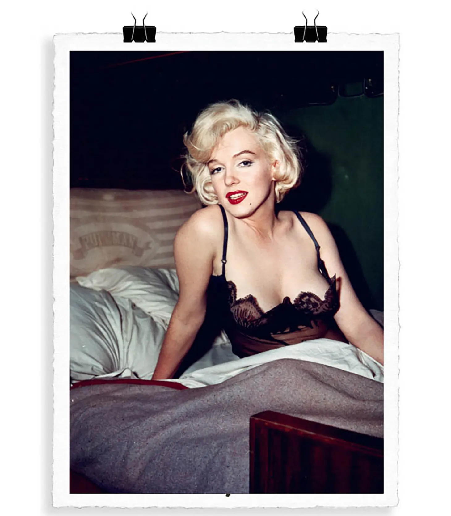 Affiche La Galerie "Marilyn Monroe Lit" 56 x 76 cm-Image Republic Hot