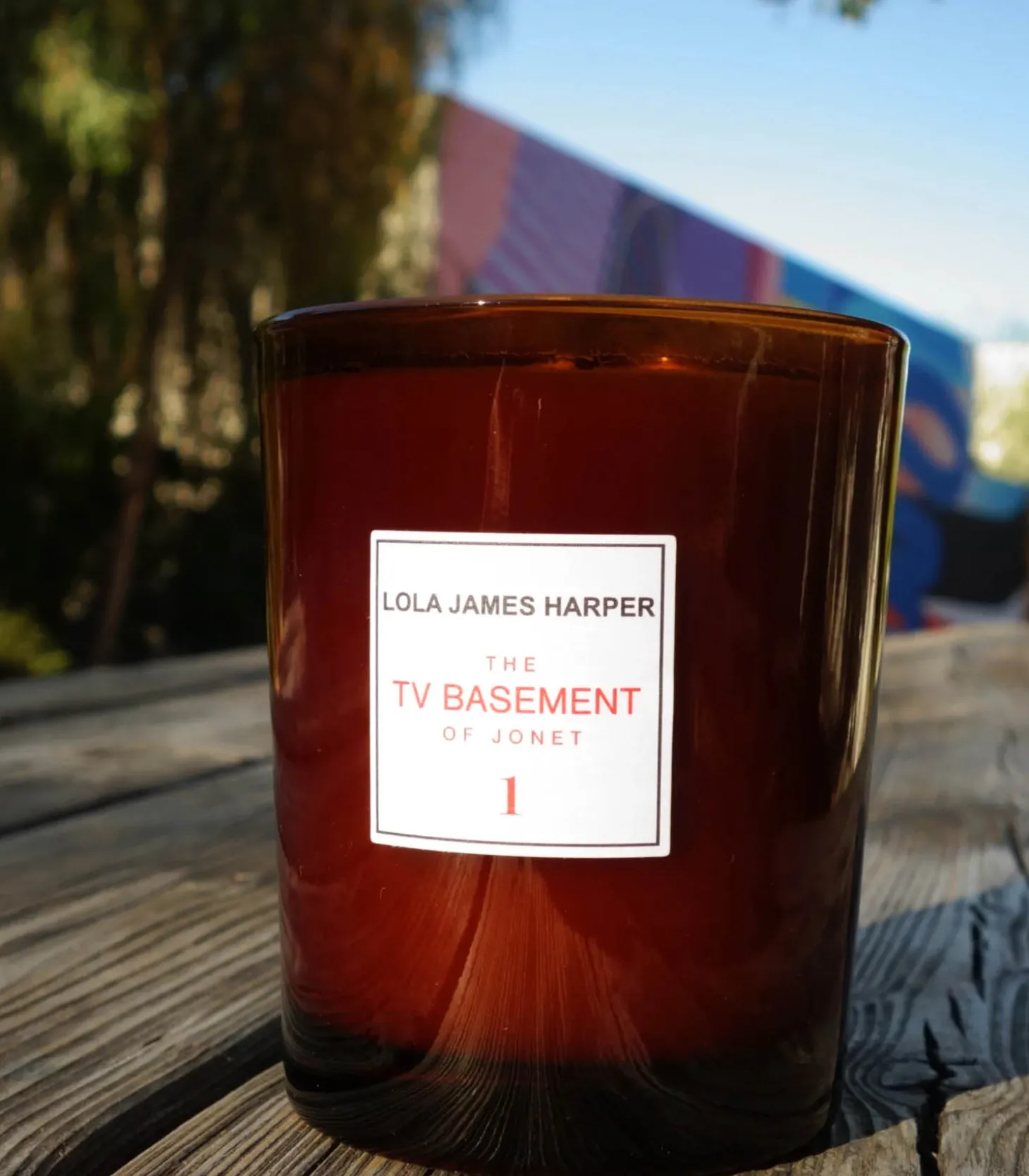 Bougie #1 The TV Basement 190g-Lola James Harper Sale