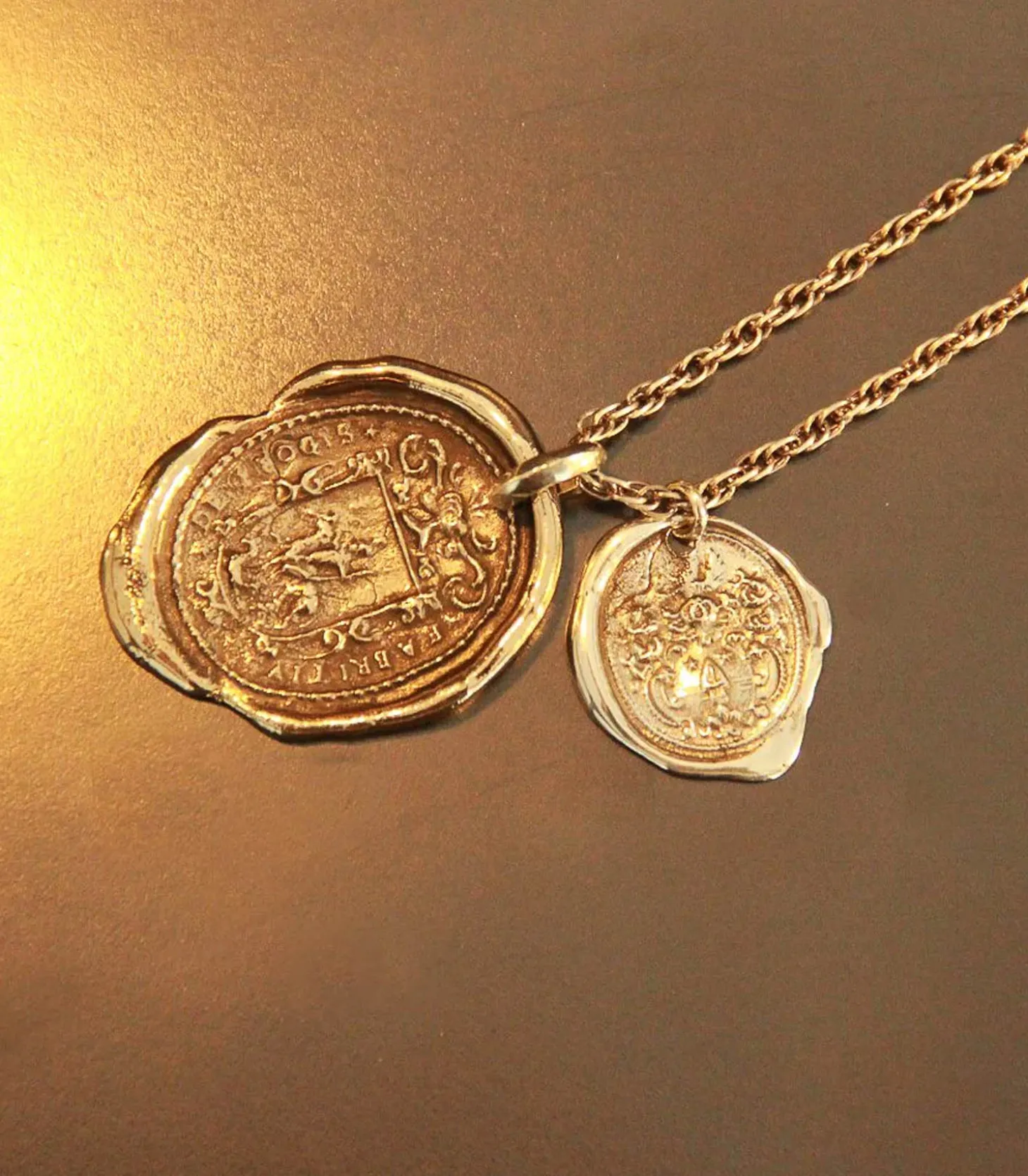 Collier Seal-Corpus Christi Store